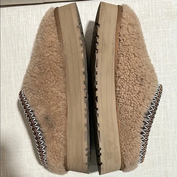 UGG Maxi Curly Tazz Platform Slipper - Picture 3 of 6